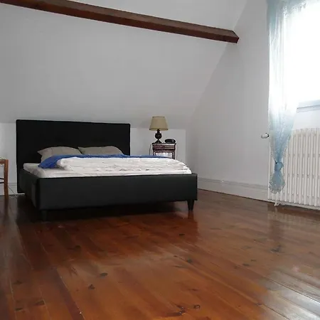 De Familial, Et Commerces à Pied Grandcamp-Maisy