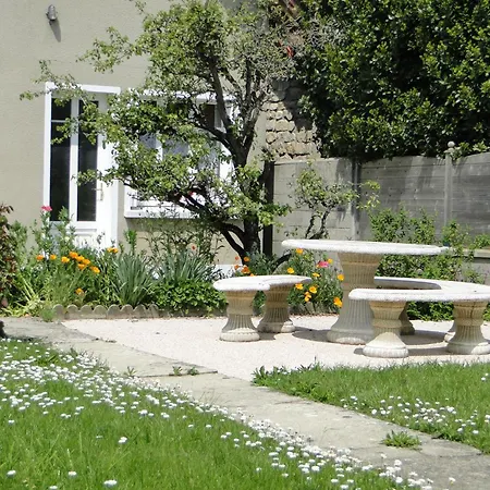 De Familial, Et Commerces A Pied Tatil Evi Grandcamp-Maisy