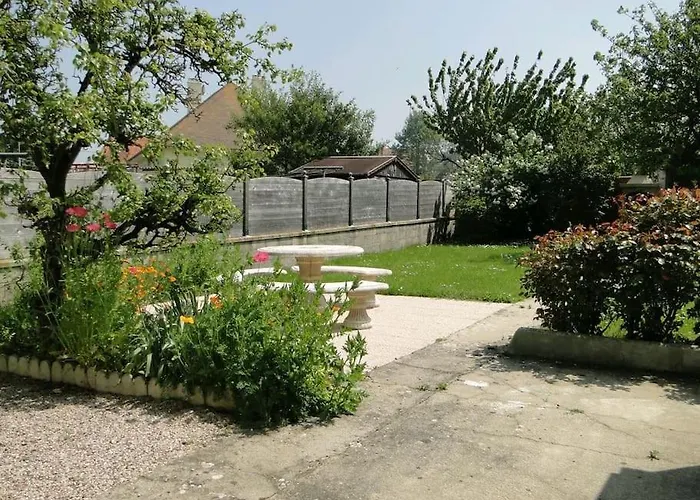 De Familial, Et Commerces A Pied Feriehus Grandcamp-Maisy