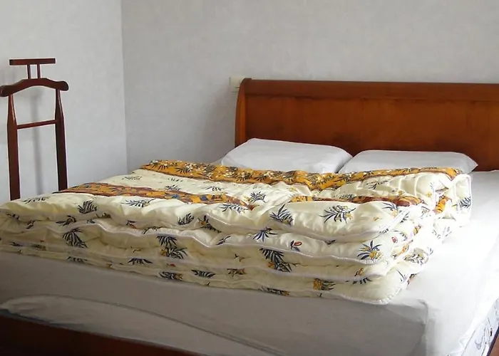 De Familial, Et Commerces A Pied Feriehus